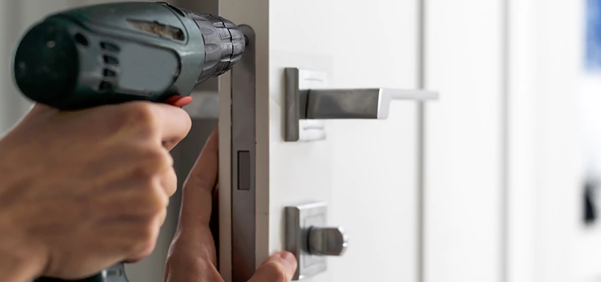 Locksmith For Lock Replacement Near Me in Bradenton