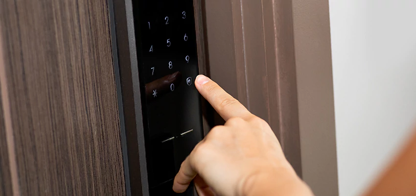 Smart Electric Locks Replacement Services in Bradenton