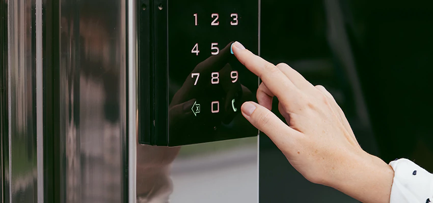 Property Management Locksmith For Lock Installation in Bradenton, FL