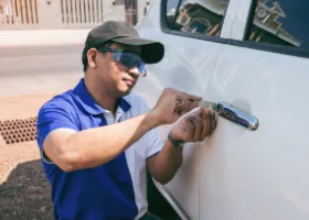 Car Locksmith in Bradenton, FL